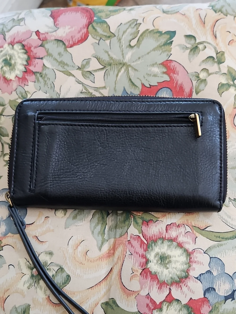 Fossil Black Leather Zip-Around Wristlet Wallet